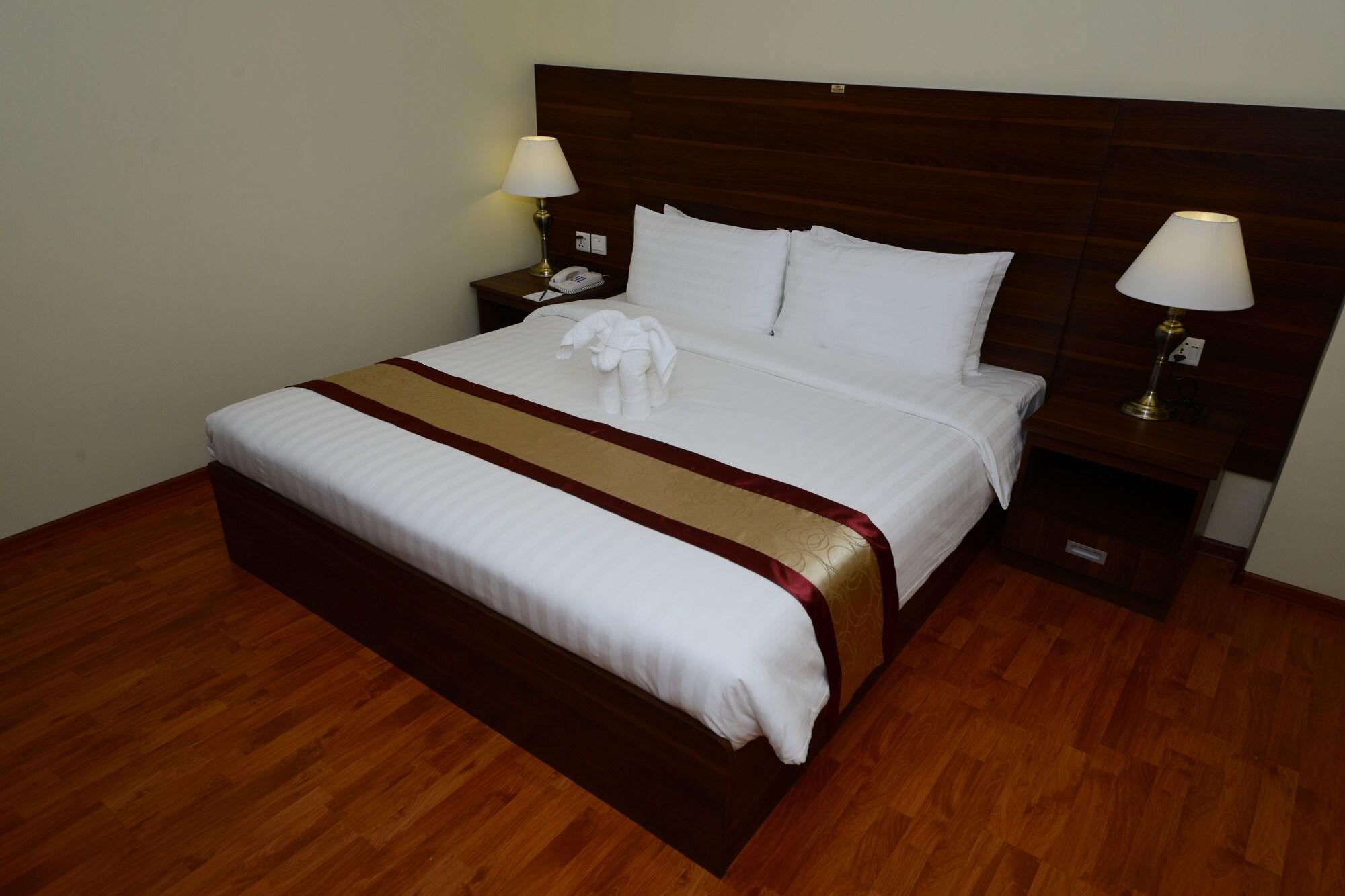 Silver Green Hotel Yangon Dış mekan fotoğraf