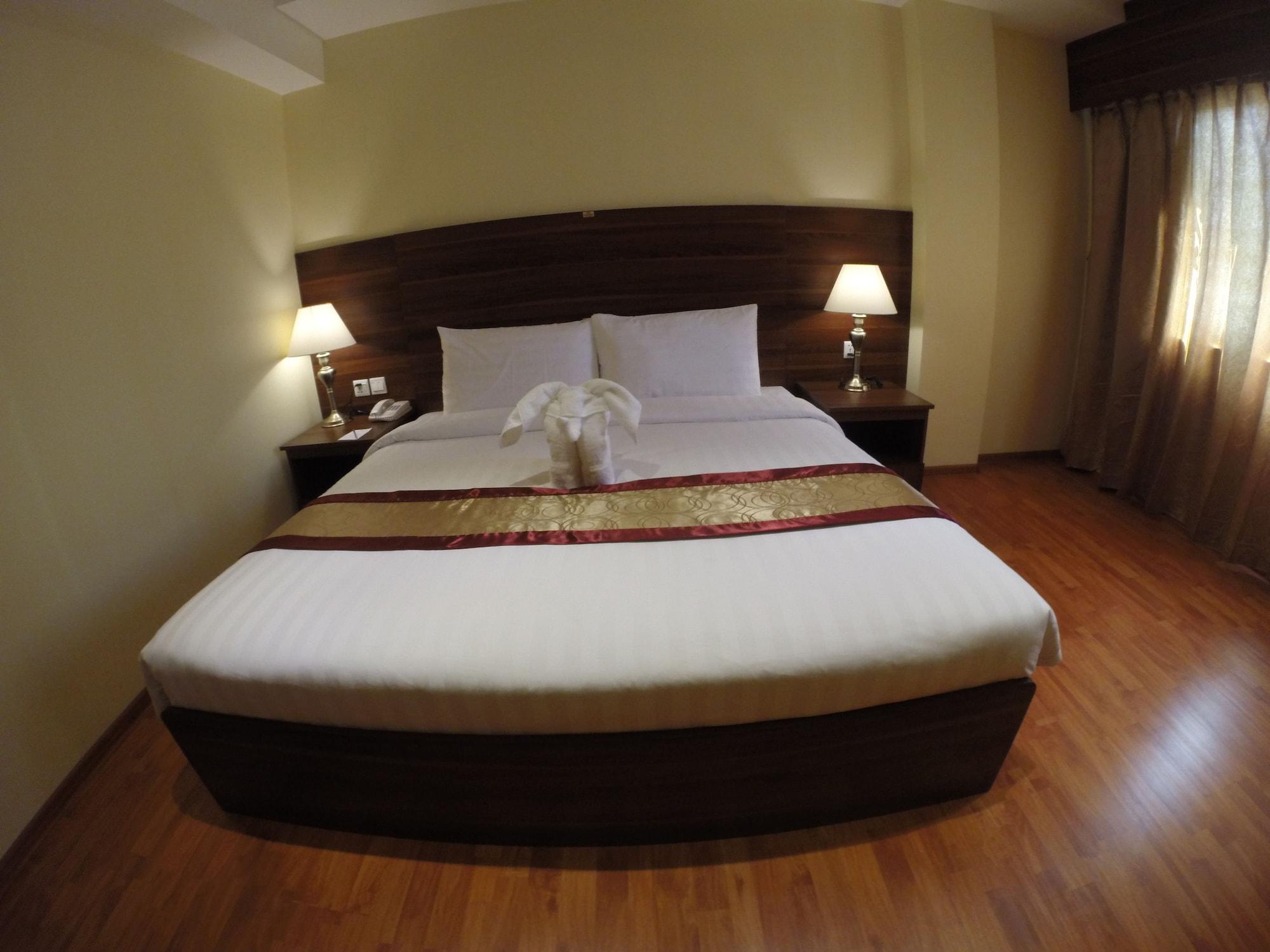 Silver Green Hotel Yangon Dış mekan fotoğraf