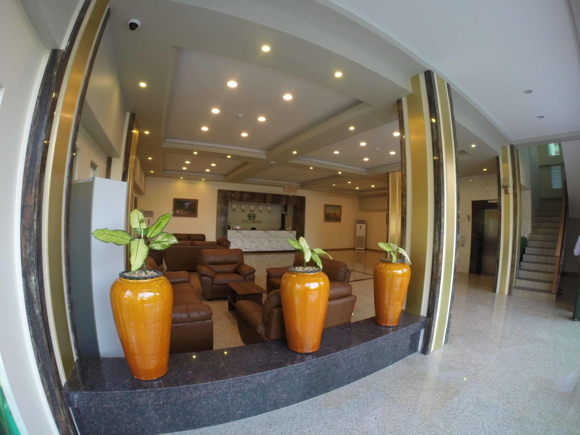 Silver Green Hotel Yangon Dış mekan fotoğraf
