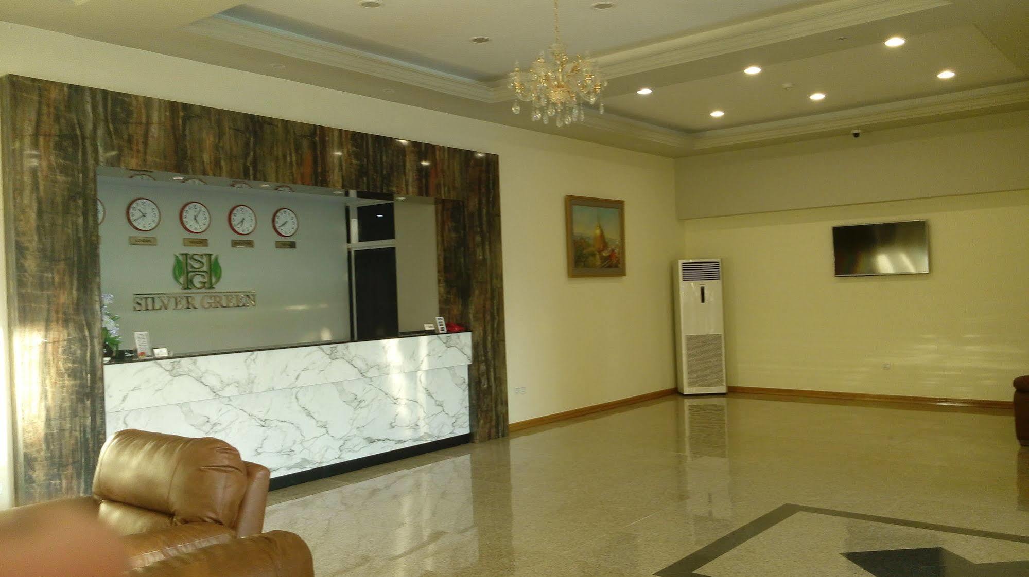 Silver Green Hotel Yangon Dış mekan fotoğraf