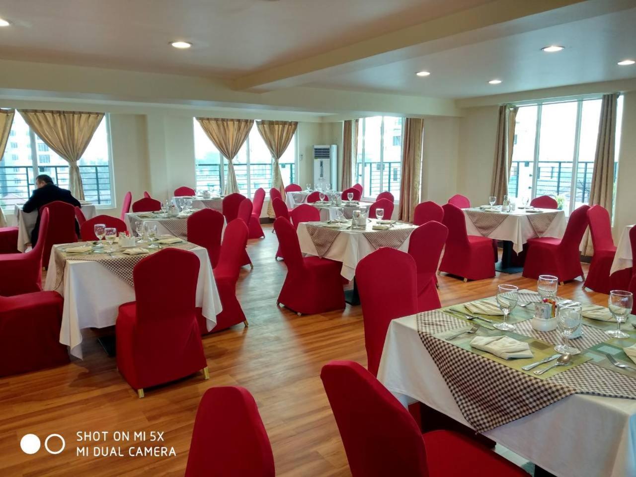Silver Green Hotel Yangon Dış mekan fotoğraf