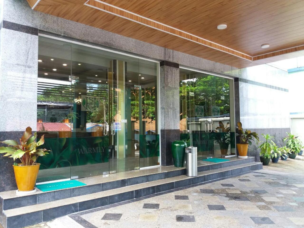 Silver Green Hotel Yangon Dış mekan fotoğraf